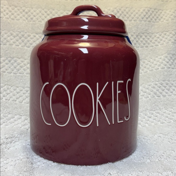 NWT Rae Dunn Gorgeous Burgundy Glossy Ceramic Big COOKIES Canister/Cookie Jar - Picture 1 of 2